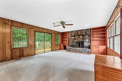 18880 Cedar TER, Fayetteville, AR 72703