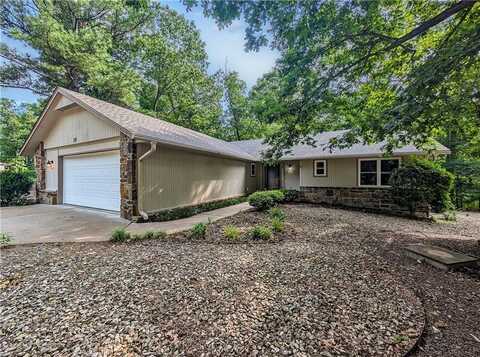 19 Lockerbie DR, Bella Vista, AR 72715
