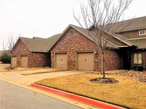 3226 W Montrail PL, Fayetteville, AR 72704