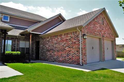 3240 Montrail PL, Fayetteville, AR 72704