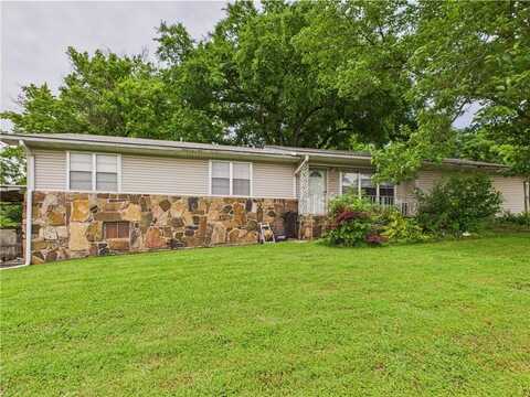 308 N 3rd ST, Harrison, AR 72601