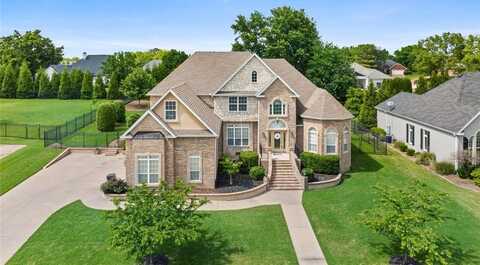 7 W Leiston DR, Rogers, AR 72758