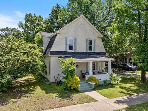 411 N Broadway ST, Siloam Springs, AR 72761