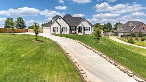 314 Arlington, Tontitown, AR 72762