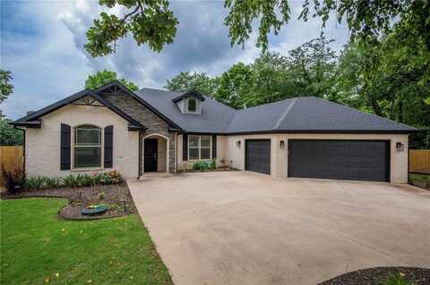 801 Ravine ST, Cave Springs, AR 72718