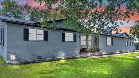 906 Holt RD, Lincoln, AR 72744