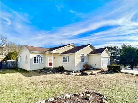 5 Horseshoe DR, Holiday Island, AR 72631