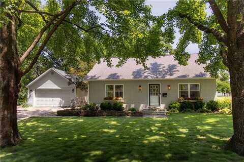 1205 NE 2nd ST, Bentonville, AR 72712