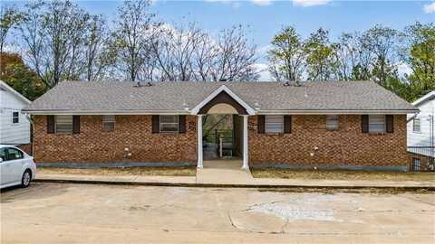517, 521, 523 W Spruce ST, Fayetteville, AR 72703