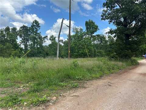 13888 Whiteoak LN, Bentonville, AR 72712