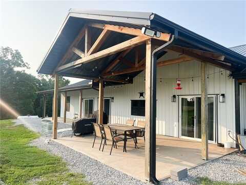 5807 Farm Road 2212, Washburn, MO 65772