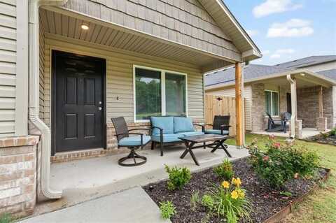 3055 S Saline Aly, Fayetteville, AR 72701