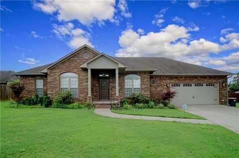 85 Larkspur CT, Russellville, AR 72802