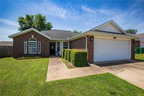 1041 Evergreen ST, Centerton, AR 72719