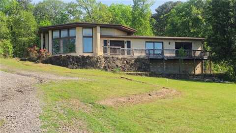 1942 Dwight Mission RD, Russellville, AR 72802