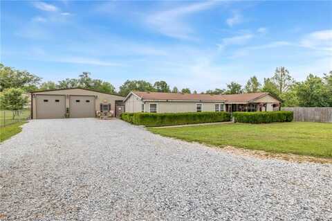 18246 Oakridge RD, Springdale, AR 72764