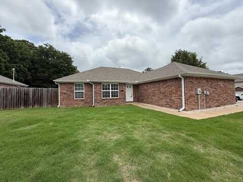 1560 N Porter RD, Fayetteville, AR 72703