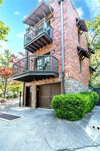 221 N Locust AVE Unit #6, Fayetteville, AR 72701