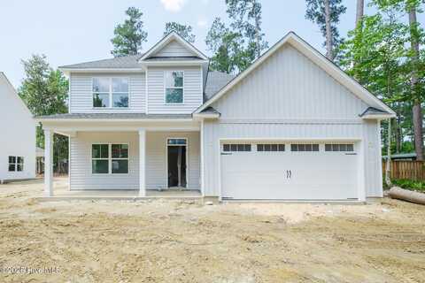 107 N Lloyd Street, Burgaw, NC 28425