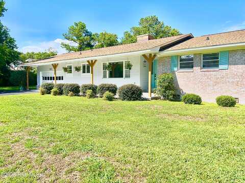 350 S Belvedere Drive, Hampstead, NC 28443