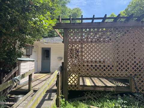 4022 Wilshire Boulevard, Wilmington, NC 28403
