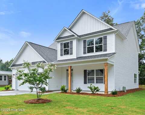 105 N Lloyd Street Street, Burgaw, NC 28425