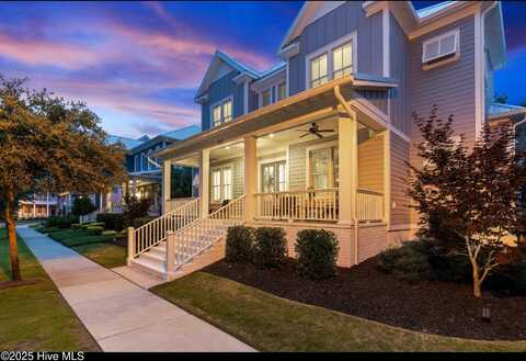 1012 Midnight Channel Road, Wilmington, NC 28403