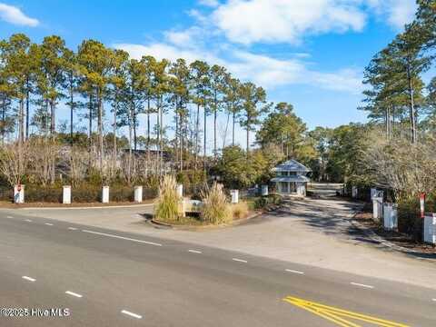 726 Kalmia Place SE, Bolivia, NC 28422