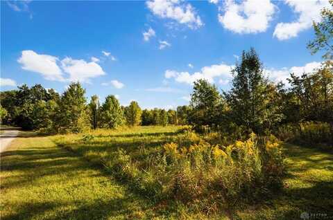 4245 W Wenger Road, Clayton, OH 45315