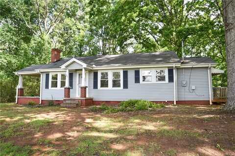 125 Indian Oaks Road, Seneca, SC 29672