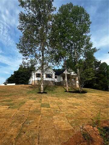 304 Stardust Lane, Seneca, SC 29672