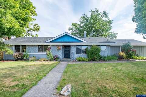 185 NE Cambridge Cir, Corvallis, OR 97330