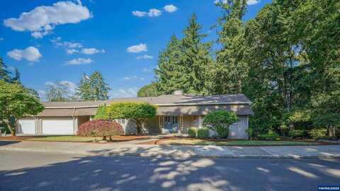 549 Clarmount St, Salem, OR 97304