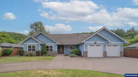 2417 Harding St, Sweet Home, OR 97386