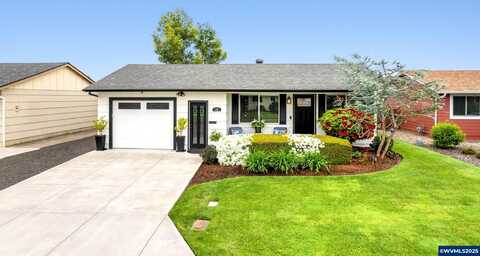 440 S Cascade Dr, Woodburn, OR 97071