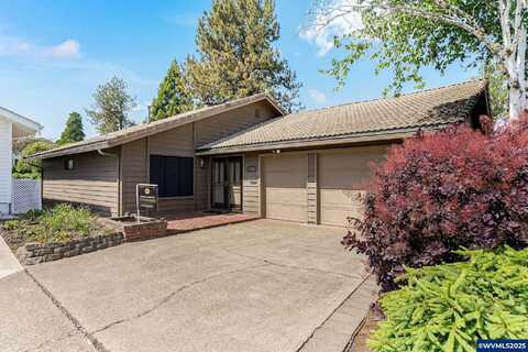 3184 Oakcrest Dr, Salem, OR 97304