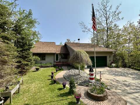 12039 Mackinaw Straits Drive, Cheboygan, MI 49721
