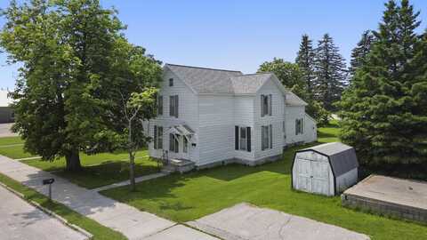 757 N Main Street, Cheboygan, MI 49721