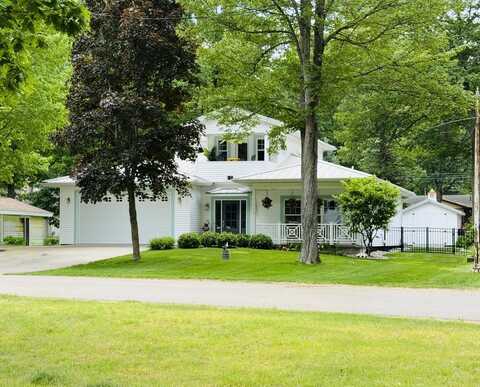 129 Ethel Drive, Roscommon, MI 48653