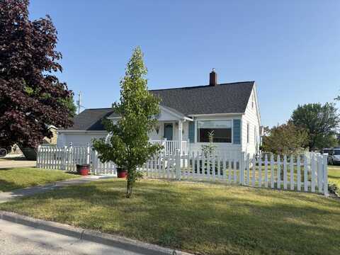 2109 S Fourth Avenue, Alpena, MI 49707