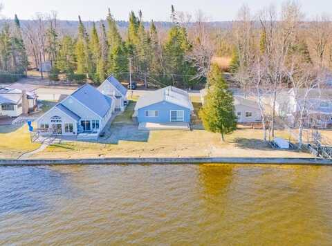 1022 1/2 Iroquois Avenue, Prudenville, MI 48651