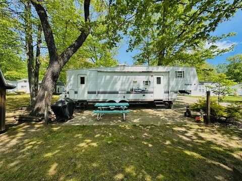 2757 Owens #205 Drive, Houghton Lake, MI 48629