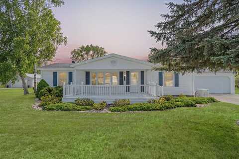 713 Iroquois Avenue, Prudenville, MI 48651