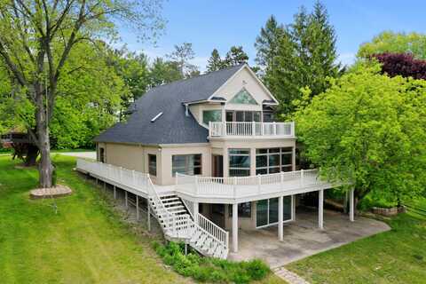 4348 W Lakeside Drive, West Branch, MI 48661