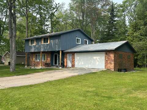 2457 Diamond Drive, Alpena, MI 49707