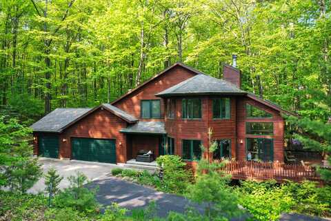 211 Gardners Grove, Roscommon, MI 48653
