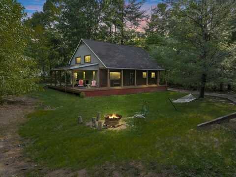 2715 Indian Road, Brutus, MI 49716
