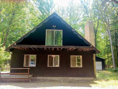 206 Redwine Drive, Houghton Lake, MI 48629