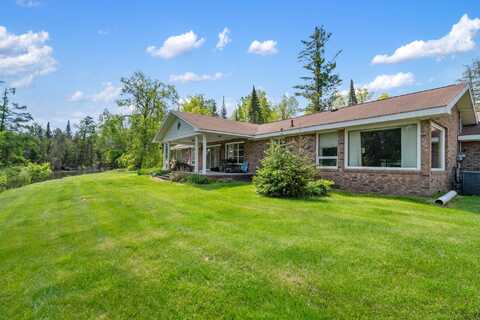 3869 Club Road, Indian River, MI 49749