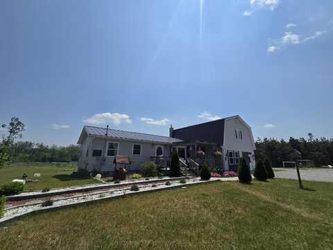 1300 N Perry Creek Road, Fairview, MI 48621